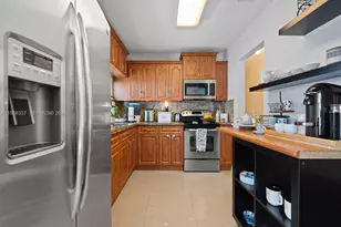 8530 NW 179th St, Hialeah, FL 33015 - Photo 17