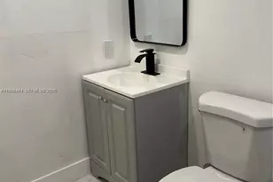 45 NE 60th St, Miami, FL 33137 - Photo 17