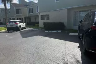 8031 Lagos De Campo Blvd, Tamarac, FL 33321 - Photo 9