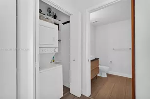 10 SW South River Dr, Miami, FL 33130 - Photo 13