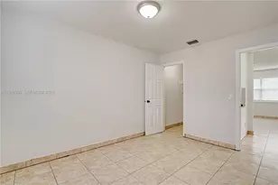 4658 Myla Ln, West Palm Beach, FL 33417 - Photo 17