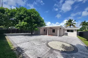 8140 NW 11th Ct, Pembroke Pines, FL 33024 - Photo 13