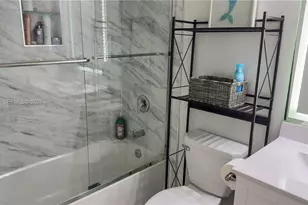 3318 W 106th Terrace, Hialeah, FL 33018 - Photo 15