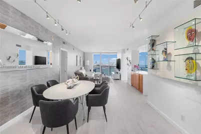 335 S Biscayne #2309, Miami, FL 33131 - Photo 5