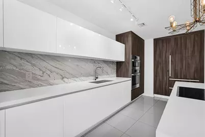 851 NE 1st Ave #2912, Miami, FL 33132 - Photo 3