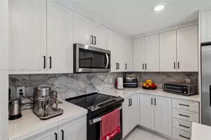 1396 NW 3rd St, Florida City, FL 33034 - Photo 7