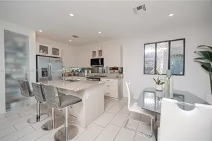 15785 NW 91st Ct, Miami Lakes, FL 33018 - Photo 5