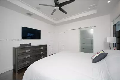 15785 NW 91st Ct, Miami Lakes, FL 33018 - Photo 13