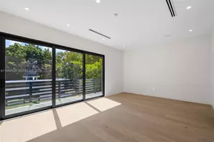 280 NW 47th St, Miami, FL 33127 - Photo 9