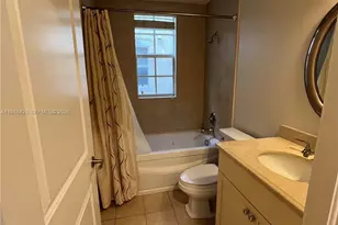 481 Menendez Ave, Coral Gables, FL 33146 - Photo 3