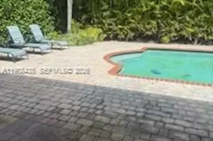 18163 SW 149th Pl, Miami, FL 33187 - Photo 21