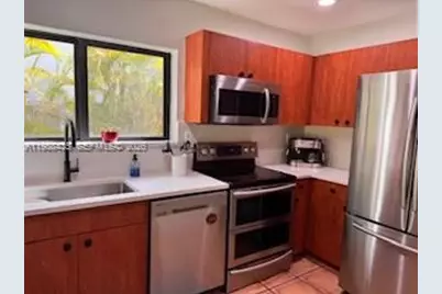 18163 SW 149th Pl, Miami, FL 33187 - Photo 17
