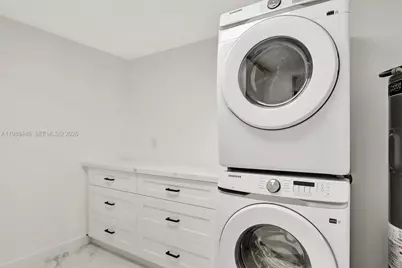1220 NE 8th St, Pompano Beach, FL 33060 - Photo 15