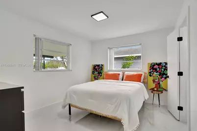 1220 NE 8th St, Pompano Beach, FL 33060 - Photo 11