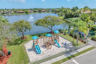 15977 SW 13th St, Pembroke Pines, FL 33027 - Photo 59