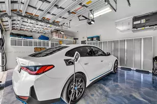 15977 SW 13th St, Pembroke Pines, FL 33027 - Photo 45