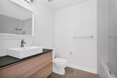 10 SW South River Dr #1615, Miami, FL 33130 - Photo 13