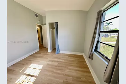 15920 Bunche Park School Dr, Miami Gardens, FL 33054 - Photo 21