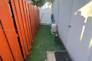 8480 NW 14th St, Pembroke Pines, FL 33024 - Photo 1