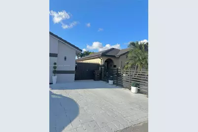 2753 W 68th Pl #1, Hialeah, FL 33016 - Photo 1