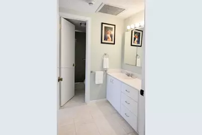 500 Bayview Dr #1225, Sunny Isles Beach, FL 33160 - Photo 5