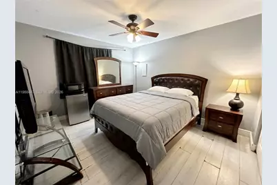 2498 NW 98th Ln, Sunrise, FL 33322 - Photo 7