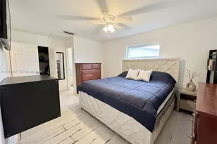 2498 NW 98th Ln, Sunrise, FL 33322 - Photo 5