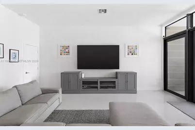 3407 Day Ave #3407, Miami, FL 33133 - Photo 3