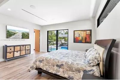 12885 N Bayshore Dr, North Miami, FL 33181 - Photo 17