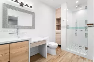 12885 N Bayshore Dr, North Miami, FL 33181 - Photo 23