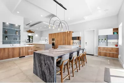 12885 N Bayshore Dr, North Miami, FL 33181 - Photo 13