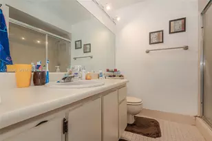 1172 NW 122nd Terrace, Pembroke Pines, FL 33026 - Photo 19