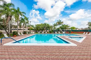 1172 NW 122nd Terrace, Pembroke Pines, FL 33026 - Photo 31