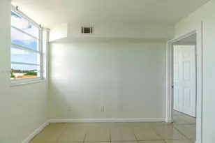 1990 Marseille Dr, Miami Beach, FL 33141 - Photo 31