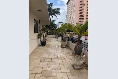 2730 Collins Ave #205, Miami Beach, FL 33140 - Photo 11