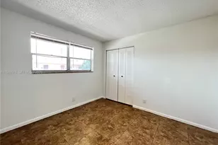 850 E Commercial Blvd, Oakland Park, FL 33334 - Photo 9