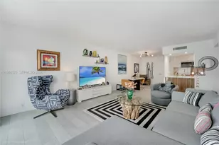 1000 West Ave, Miami Beach, FL 33139 - Photo 3