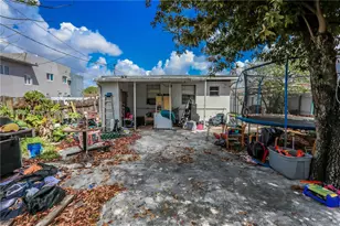 528 E 10th St, Hialeah, FL 33010 - Photo 5