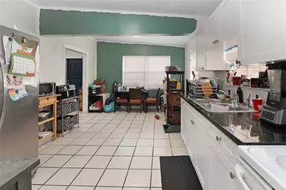 528 E 10th St, Hialeah, FL 33010 - Photo 9