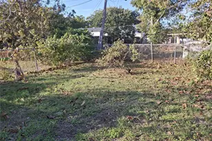 1561 NW 131st St, Miami, FL 33167 - Photo 39