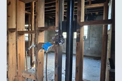 1561 NW 131st St, Miami, FL 33167 - Photo 29