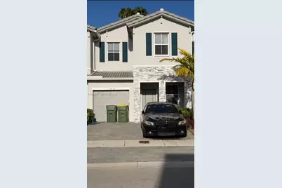 1031 SE 27th Ter #1031, Homestead, FL 33035 - Photo 1