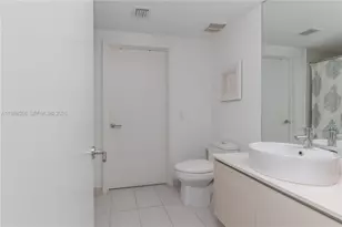 4250 Biscayne Blvd, Miami, FL 33137 - Photo 9