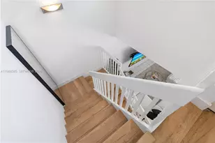 1120 Canella Ln, Hollywood, FL 33019 - Photo 17