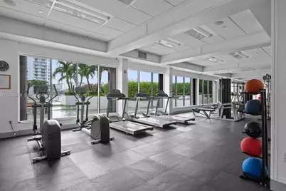 2801 NE 183rd St #1516W, Aventura, FL 33160 - Photo 37