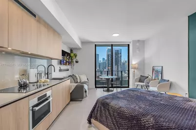 121 NE 5th St #2304, Miami, FL 33132 - Photo 7