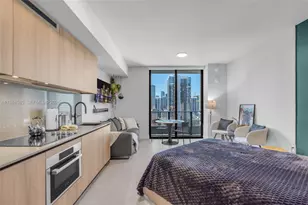 121 NE 5th St, Miami, FL 33132 - Photo 7