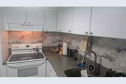 1000 West Ave #214, Miami Beach, FL 33139 - Photo 13