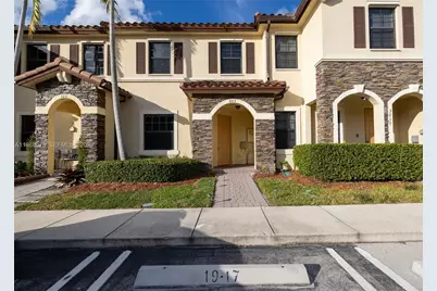 3213 SE 6th St, Homestead, FL 33033 - Photo 1
