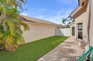 4928 SW 33rd Way, Hollywood, FL 33312 - Photo 43